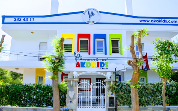 Özel Bornova AKD Kids Kreş ve Gündüz Bakım Evi