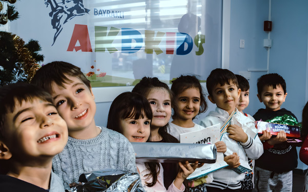 Özel Bayraklı Akd Kids Anaokulu