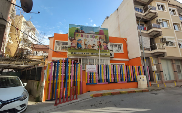 Özel Farklı Dünyam Gündüz Bakım Evi