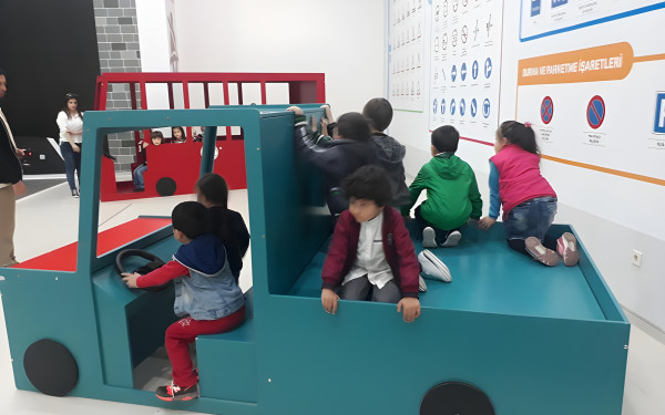 Özel Menemen Başarı Anaokulu