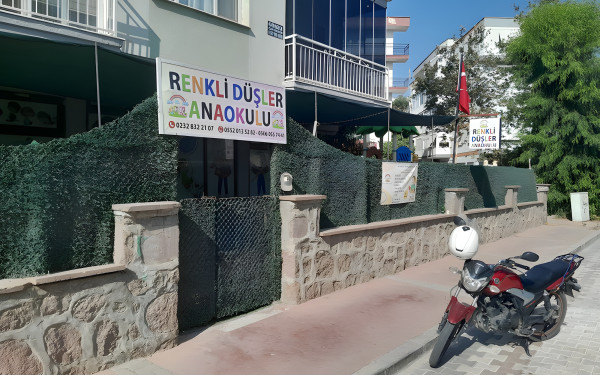 Özel Renkli Düşler Anaokulu Menemen