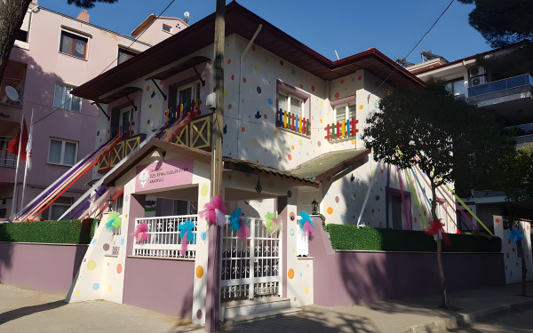 Özel Renkli Düşler Diyarı Anaokulu