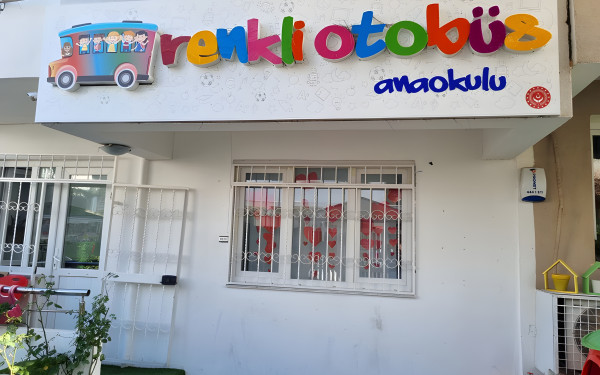 Özel Bahçelievler Renkli Otobüs Anaokulu