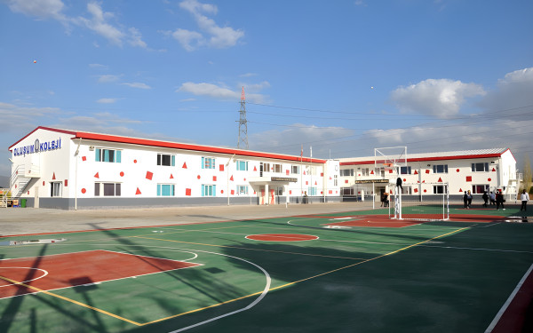 Özel Uğur Okulları Bornova Kampüsü Anaokulu
